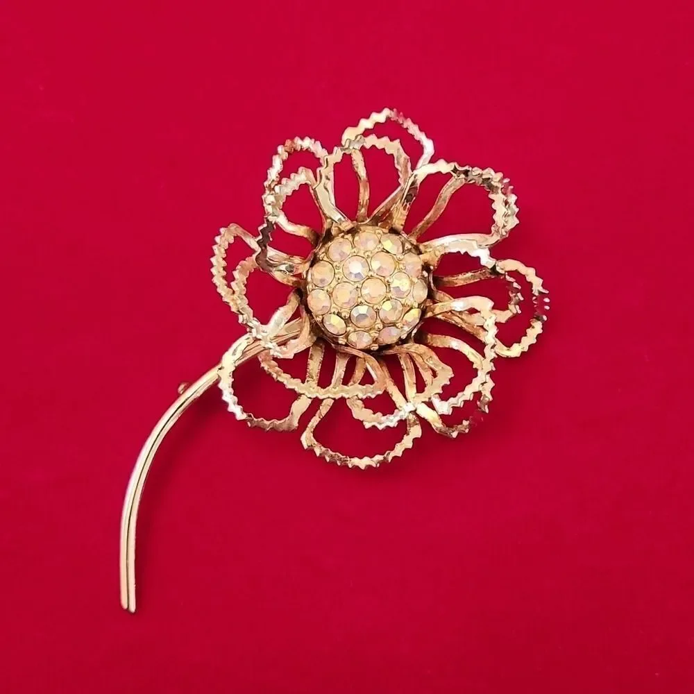 Vintage Gold Plated Flower Floral Rhinestone Brooch Pin 60s